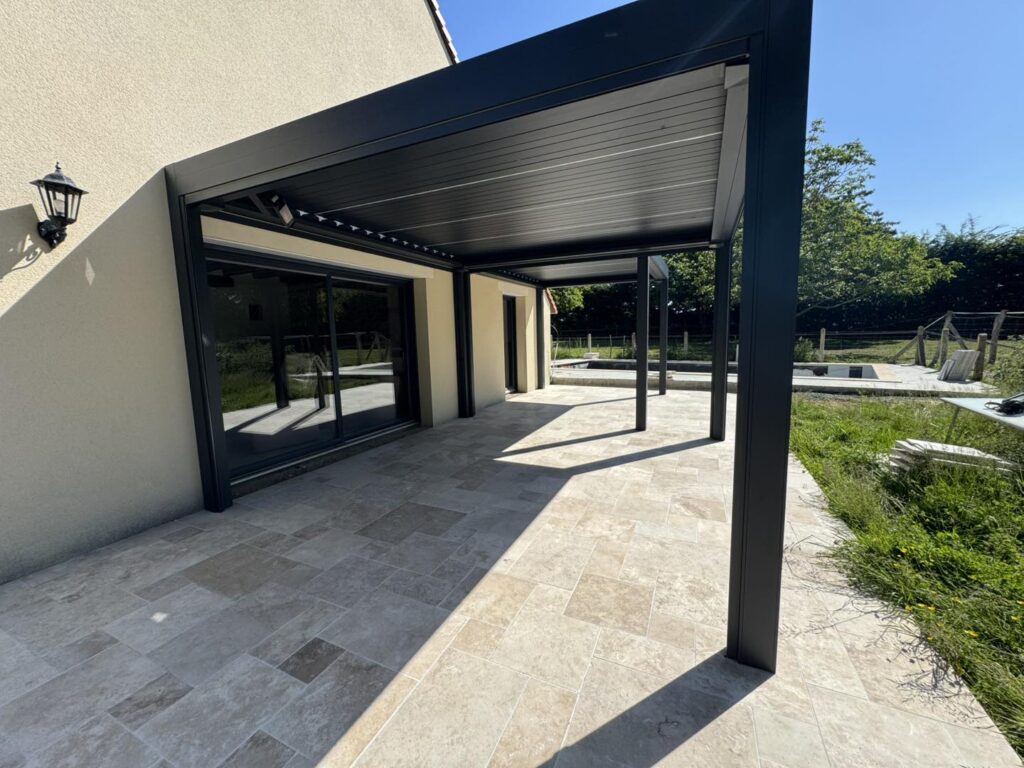 Pergola bioclimatique